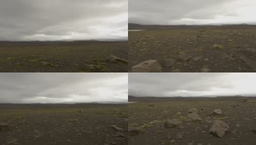 在冰岛的荒野里开车高清在线视频素材下载