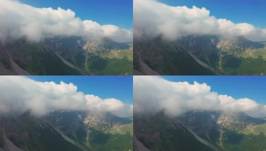 黑山科莫维山上云雾中的鸟瞰图。高清在线视频素材下载