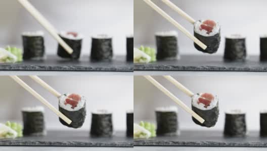 用筷子夹寿司高清在线视频素材下载