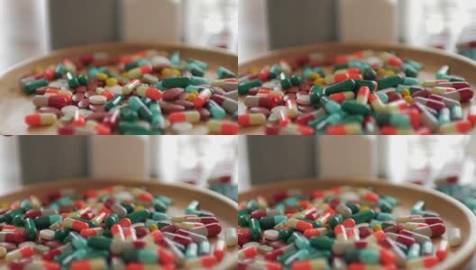 药品处方瓶和药丸的特写，医学概念，多莉拍摄高清在线视频素材下载