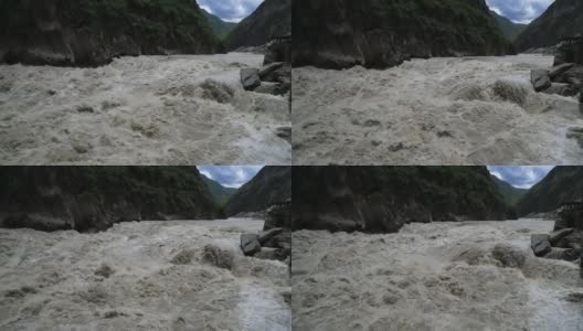 虎跳峡 丽江段Tiger Leaping Gorge高清在线视频素材下载