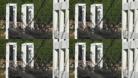 泰国清迈美光乌顿塔拉大坝的吊桥高清在线视频素材下载